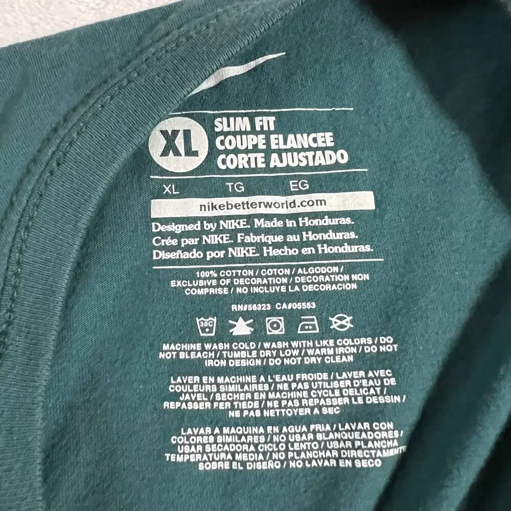 Nike Crewneck Slim Logo Graphic Fit T-Shirt Size XL Cotton Athleisure Casual